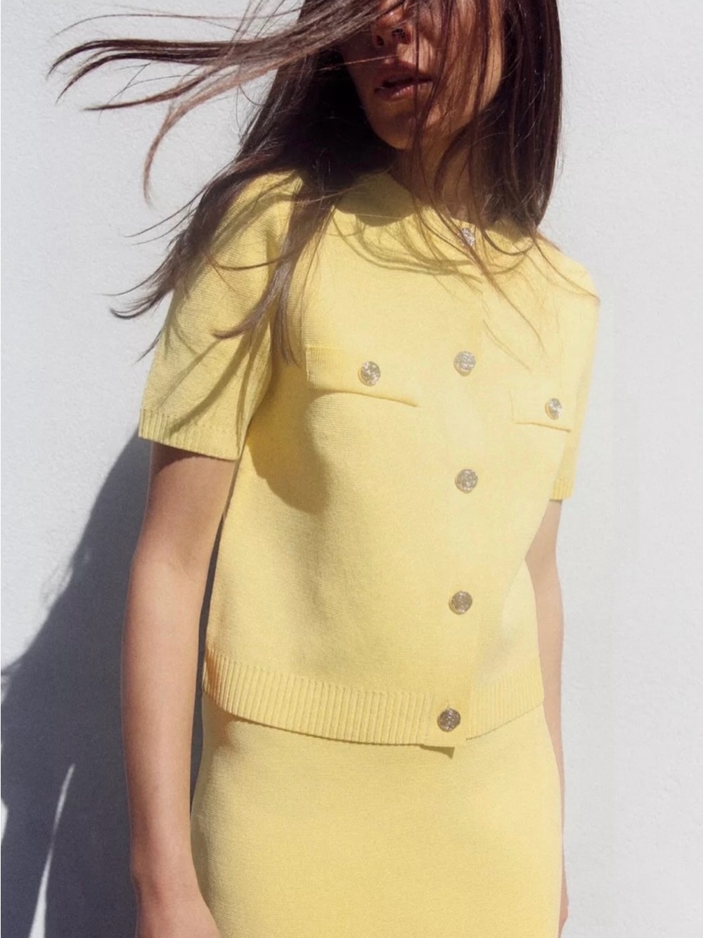 Zara Light Yellow Short-Sleeve Crew Sweater with Decorative Buttons